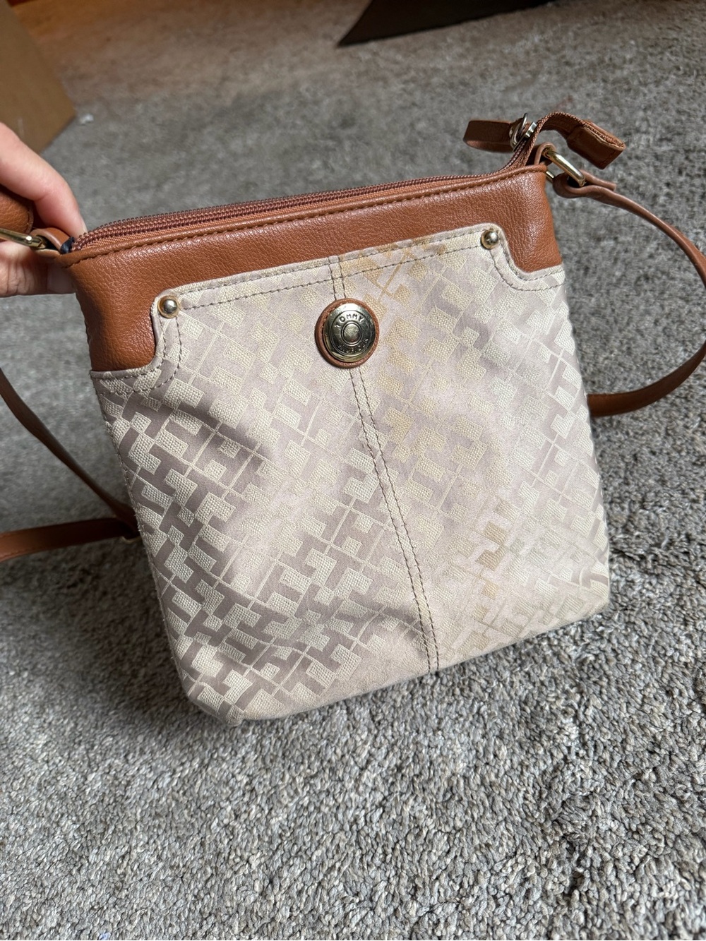 Tommy Hilfiger Neutral Beige & Tan Crossbody